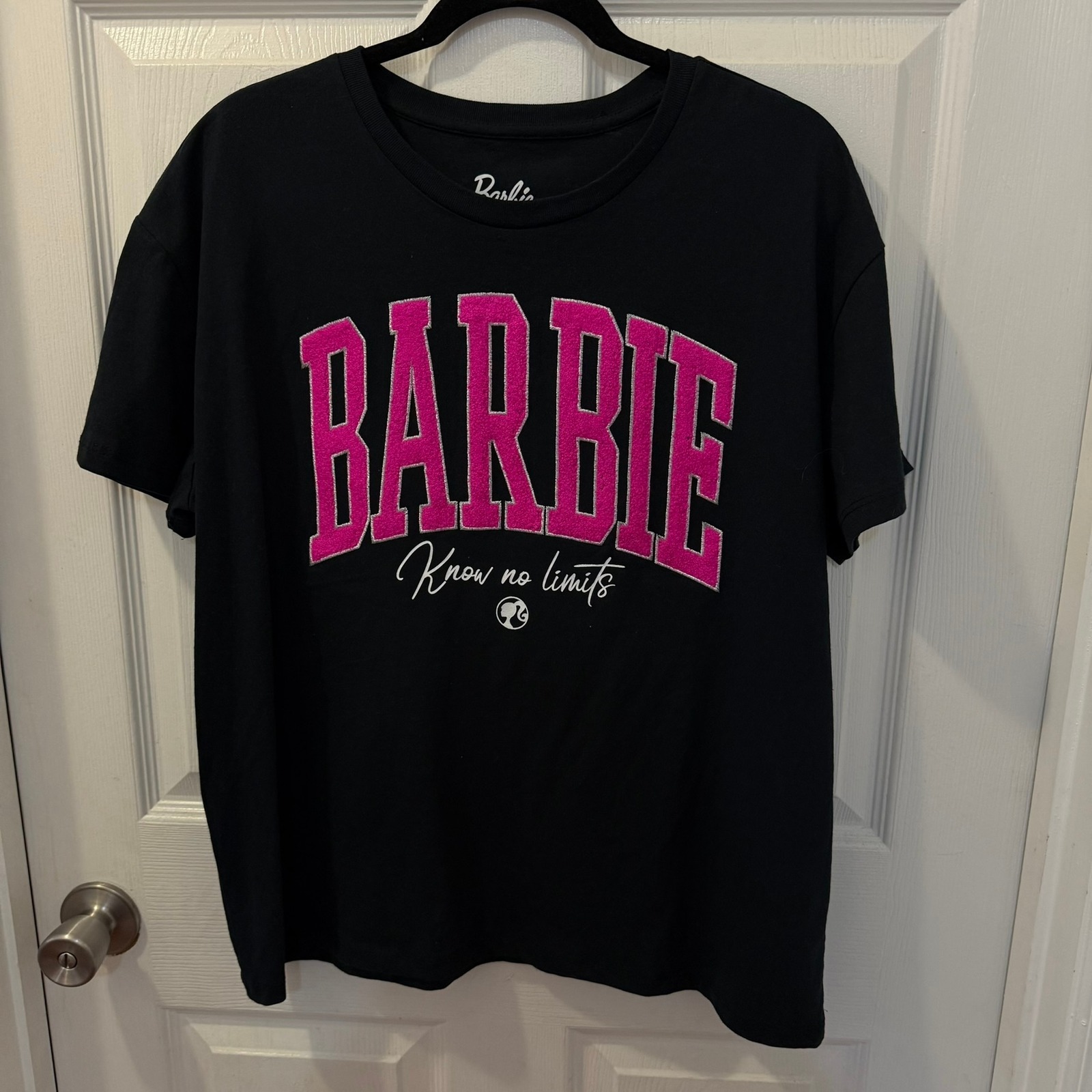 Barbie "Know No Limits" Women's Xl Black Pink Chenille Graphic T-Shirt Relaxed